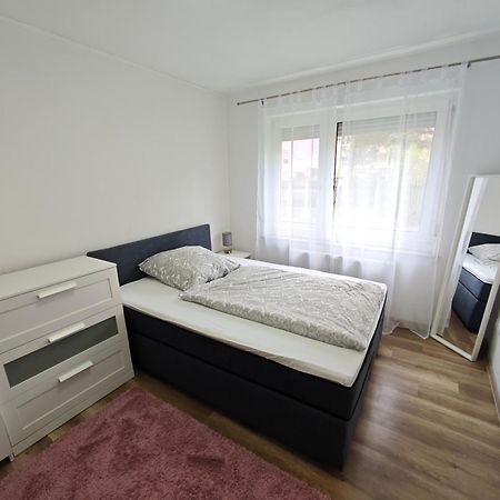 Fh-Naehe: Modernes Apt Mit Balkon Hof  Exteriér fotografie