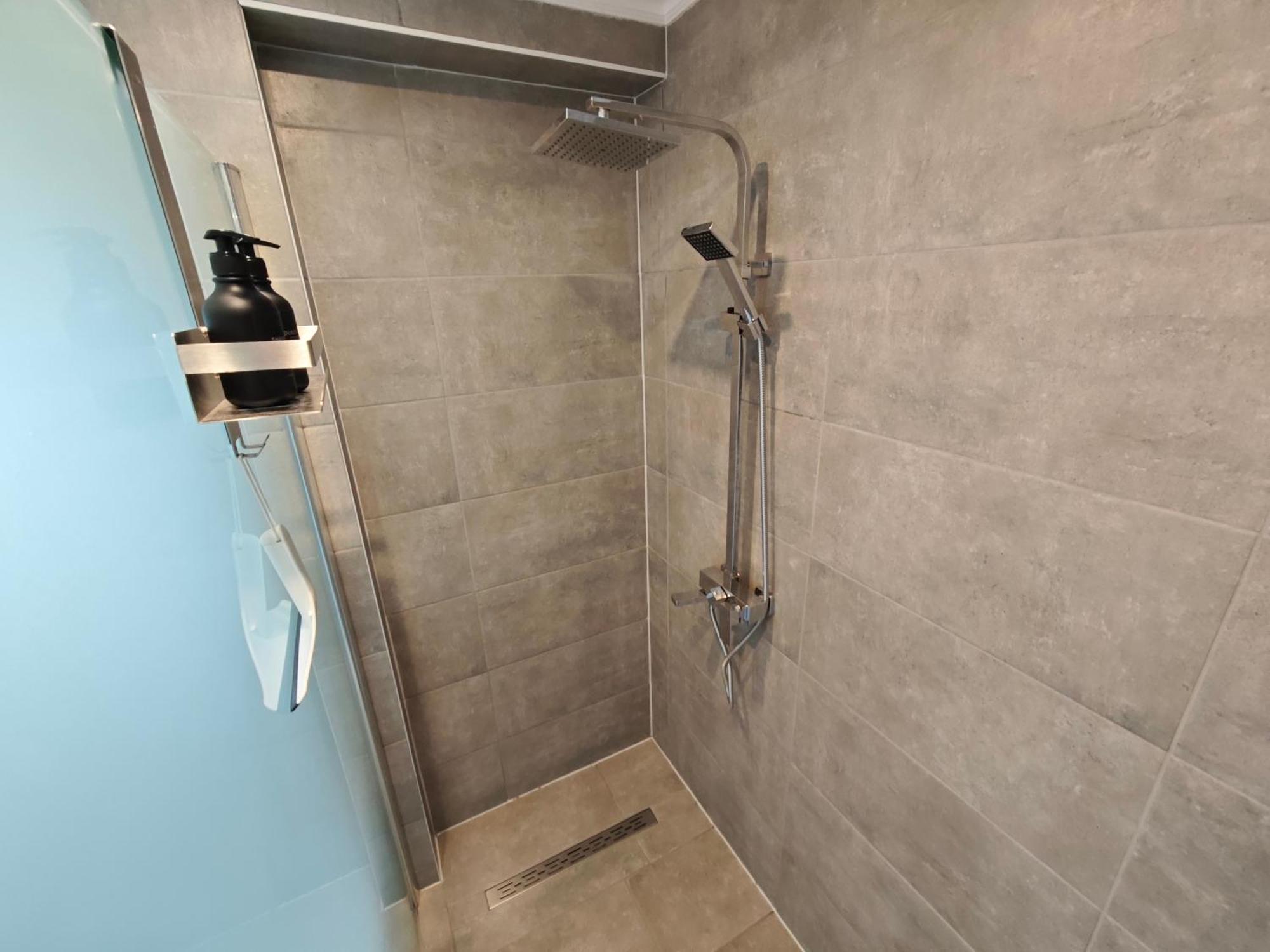 Fh-Naehe: Modernes Apt Mit Balkon Hof  Exteriér fotografie