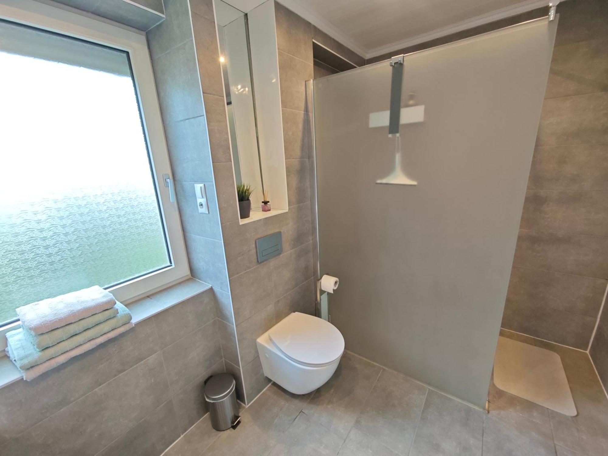Fh-Naehe: Modernes Apt Mit Balkon Hof  Exteriér fotografie